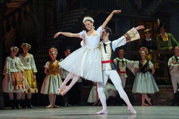 Imágenes del ensayo del Ballet de l’Opéra national du Capitole de Toulouse que tuvo lugar este martes 13 de enero en el Teatro de la Maestranza.