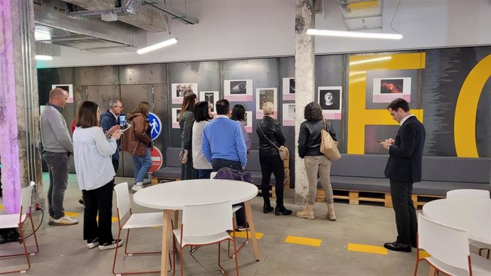 Archivo - exposición de los trabajos presentados en el V Premio Internacional de Fotografía y Locura 'Locografías'  de la Fundación Intras.