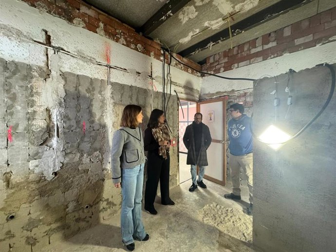 Obras de reforma integral de los aseos en el CEIP Zurbarán de Sevilla.