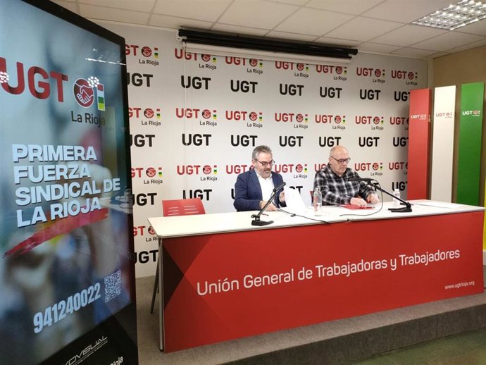 El secretario general de UGT La Rioja, Jesús Izquierdo, y el de Organización, Álvaro Granell,revelan los datos de las elecciones sindicatles en La Rioja