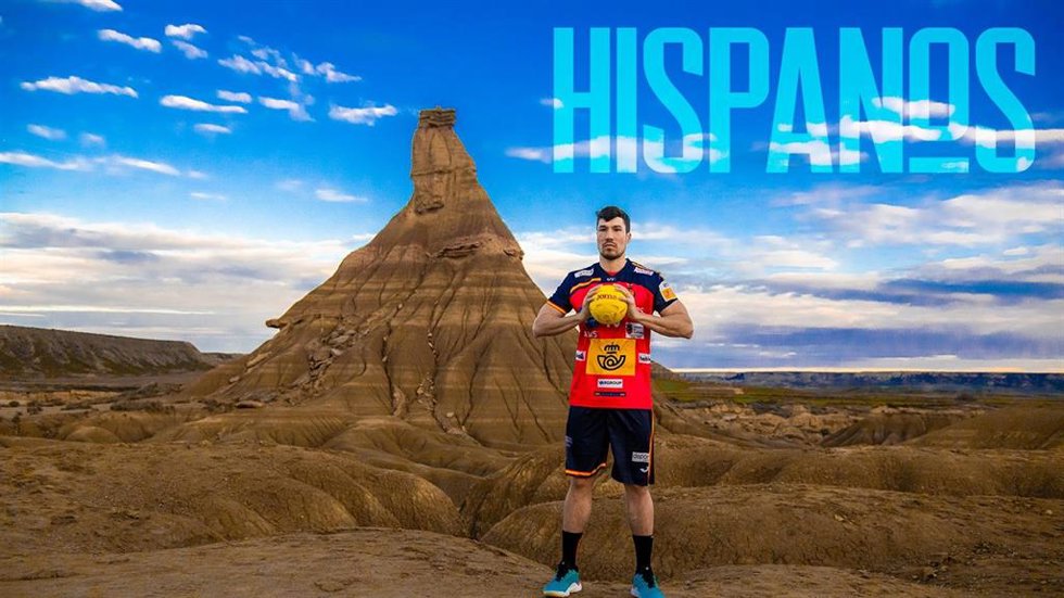 Álex Dujshebaev en el spot de los Hispanos previo al Europeo 2026 de Dinamarca