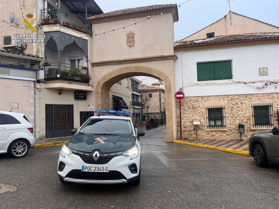 El detenido, de 36 años, está acusado de causar daños a 23 vehículos.