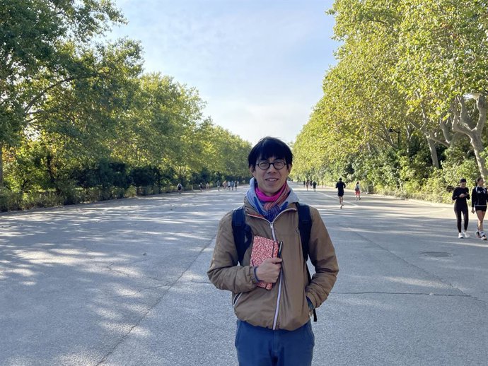 Miguel Pang en el Paseo de Coches de El Retiro con motivo de una visita reciente a Madrid.