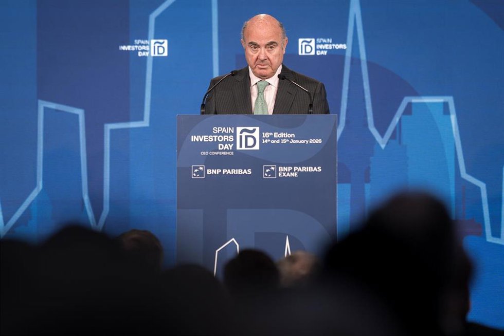 El vicepresidente del Banco Central Europeo (BCE), Luis de Guindos, interviene durante la inauguración de la XVI edición del Spain Investors Day (SID), en el Hotel Four Seasons, a 14 de enero de 2026, en Madrid (España). El foro Spain Investors Day (SID