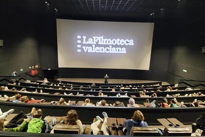 La programación especial de didáctica de cine de la Filmoteca Valenciana para los centros educativos afectados por la dana ha alcanzado los 1.054 espectadores.