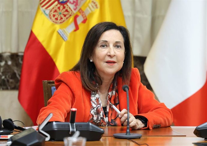 Archivo - La ministra de Defensa, Margarita Robles