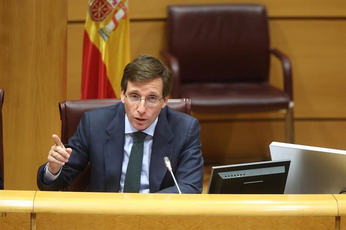 El alcalde de Madrid, José Luis Martínez-Almeida durante la comparecencia ante la Comisión de Vivienda y Agenda Urbana, en el Senado