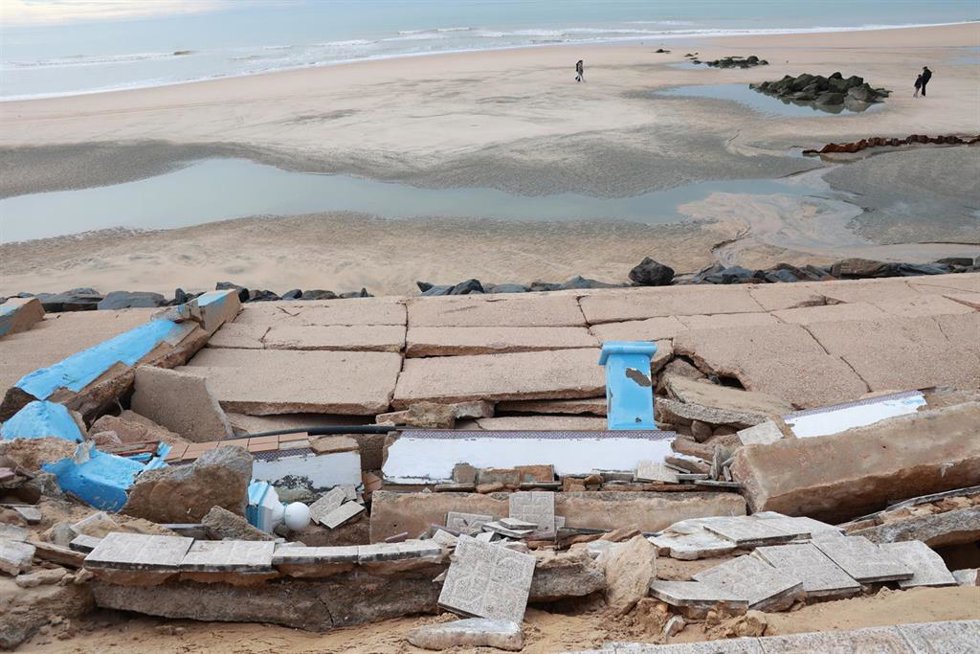 Imagen de los daños ocasionados por el pasado temporal en Matalascañas (Huelva).