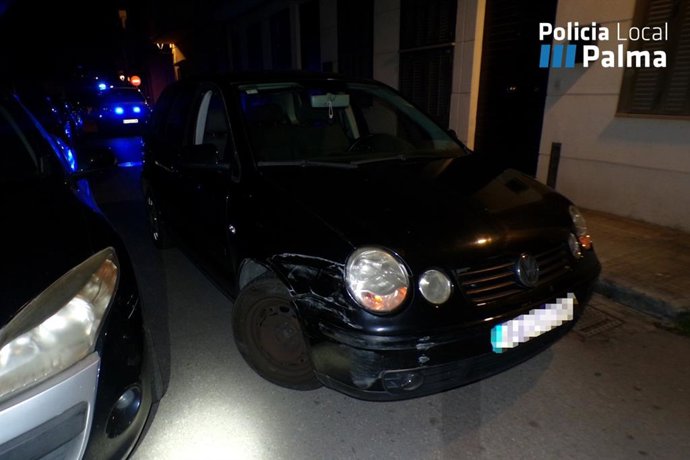 Coche de la mujer denunciada por conducir ebria y sin carné por Son Espanyolet.