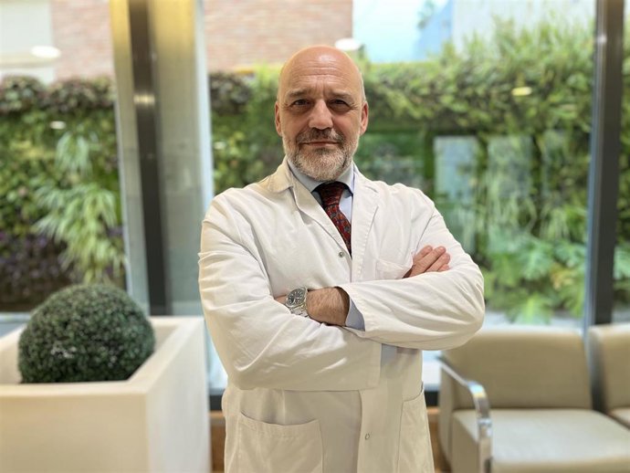 El doctor Rafael Martín Bohórquez, nuevo jefe de servicio de Medicina Interna del Hospital Quirónsalud Sagrado Corazón.