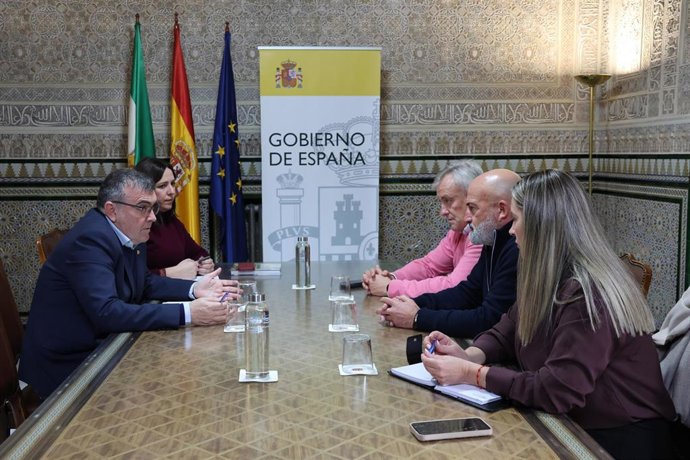 Reunión con la Comunidad de Regantes del Bajo Guadalfeo para el seguimiento de las conducciones de Rules.