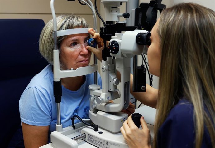 El ojo seco es la primera causa de consulta al oftalmólogo.