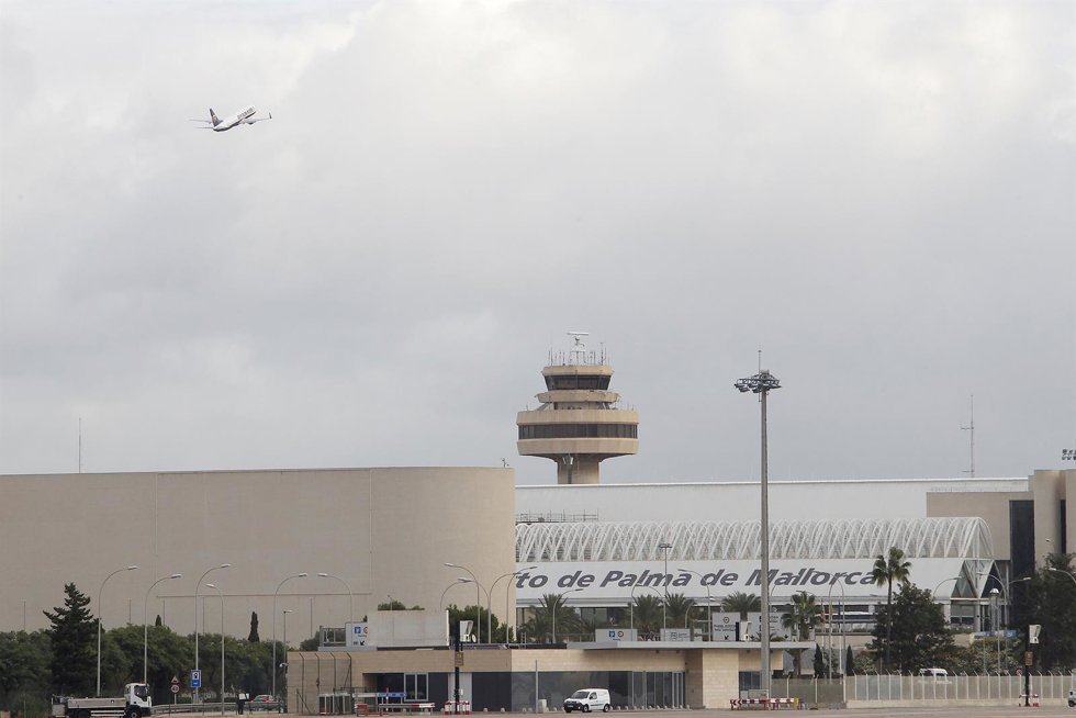 Archivo - Vista general del aeropuerto de Palma, a 8 de noviembre de 2021, en Palma de Mallorca, Mallorca, Islas Baleares (España). 