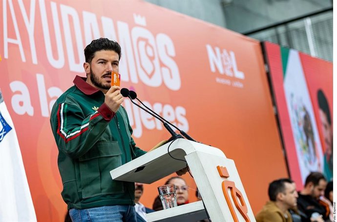 Estado reparte tarjetas a mujeres pese a no aprobarse Presupuesto 2026 y lanza mensaje contra PRI y PAN