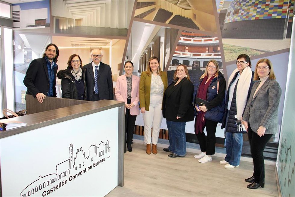 Castelló contará con una oficina de información especializada en turismo de congresos en la estación de ADIF