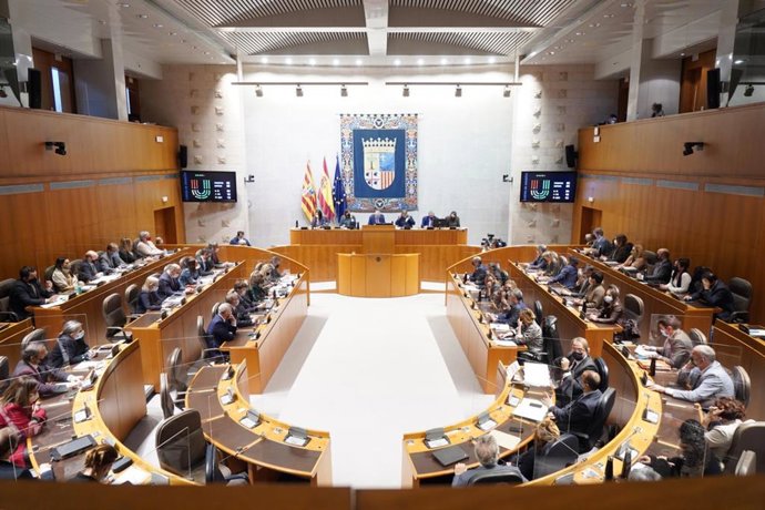 Archivo - El Parlamento de Aragón 