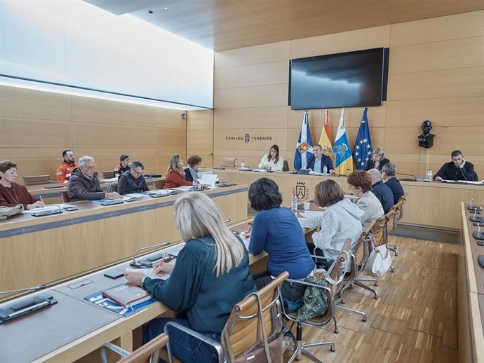 Reunión del Consejo de Bienestar Animal del Cabildo de Tenerife