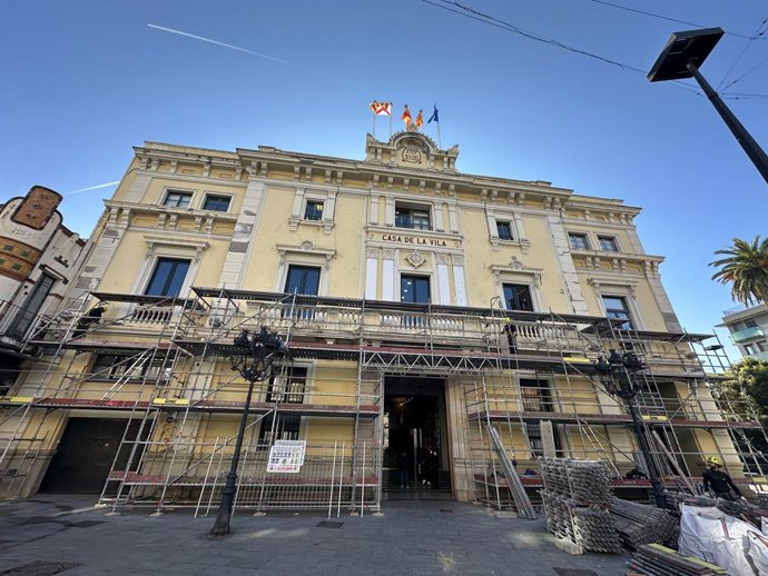 Façana de l'Ajuntament de l'Hospitalet del Llobregat (Barcelona)
