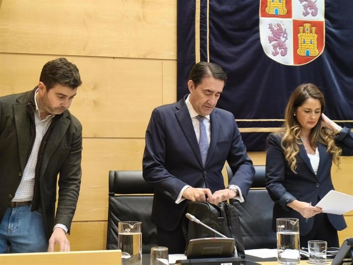 El consejero de Medio Ambiente, Vivienda y Ordenación del Territorio de Castilla y León, Juan Carlos Suárez-Quiñones, en la Comisión del ramo de las Cortes de Castilla y León.