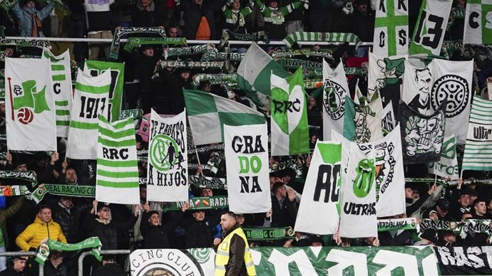 Archivo - El Racing pone a la venta 400 entradas en La Gradona por el 110 aniversario del Club