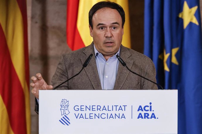 El presidente de la Generalitat, Juanfran Pérez Llorca, interviene en rueda de prensa