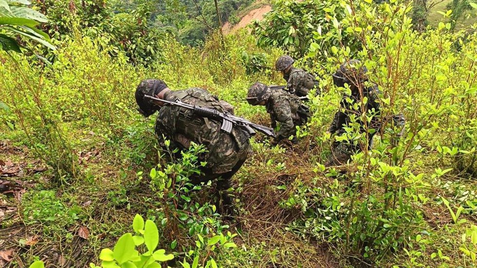 Militares del Ejército de Colombia desplegados en San José del Palmar, en el interior del departamento de Chocó, Colombia