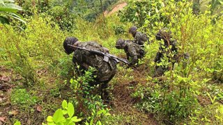 Militares del Ejército de Colombia desplegados en San José del Palmar, en el interior del departamento de Chocó, Colombia