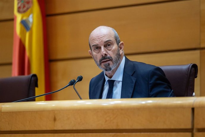 El presidente del Senado, Pedro Rollán, durante una sesión plenaria, en el Senado, a 16 de diciembre de 2025, en Madrid (España). La Cámara Alta debate varios asuntos en el que es el último pleno del año 2025, entre ellos la reprobación de la ministra de 