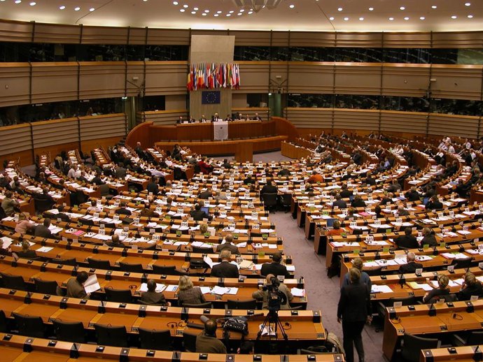 Archivo - Asistentes al Comité Europeo de las Regiones.