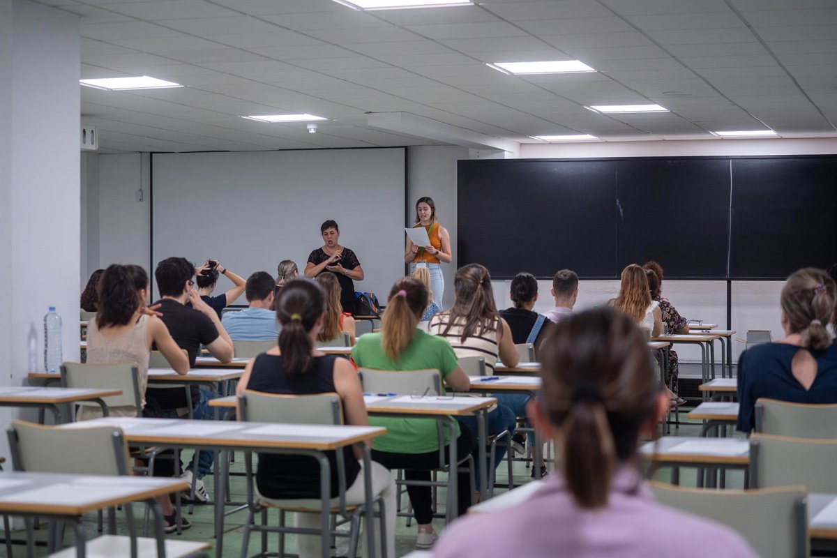 Convocadas 42 plazas para Cantabria en los Cuerpos de la Administración General del Estado