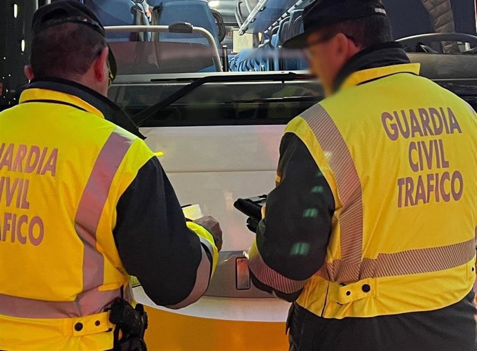 Agentes de la Guardia Civil