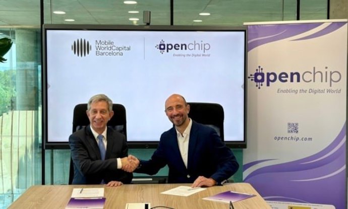 Imagen de la firma del MOU entre MWCapital y Openchip