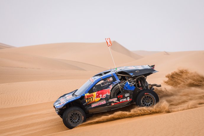 El piloto español Joan 'Nani' Roma durante una etapa del Rally Dakar 2026