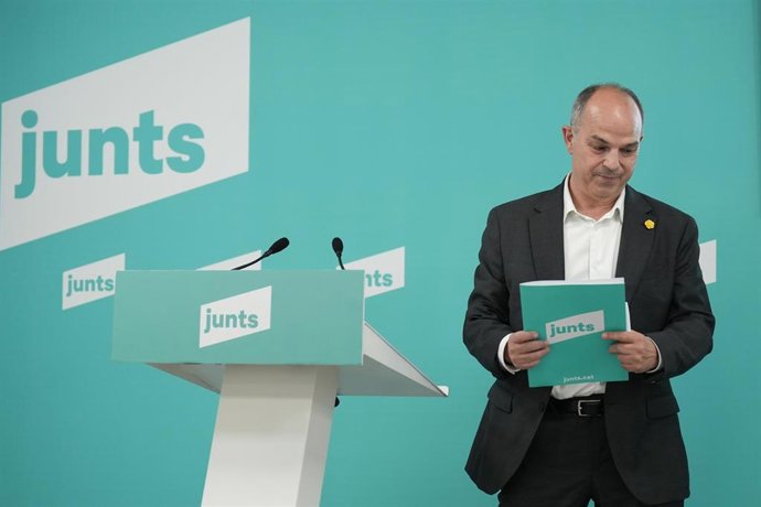 Archivo - El secretario general de Junts, Jordi Turull, ofrece una rueda de prensa para valorar la sentencia favorable del Tribunal Constitucional a la Ley de Amnistía, a 26 de junio de 2025, en Barcelona (España). 
