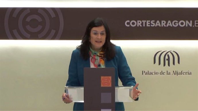 La secretaria general de CHA y número 2 por Zaragoza a las elecciones del 8F, Isabel Lasobras, en rueda de prensa.