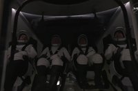 Ameriza cerca de San Diego (California) la tripulación que ha vuelto de la EEI por un problema de salud de un astronauta