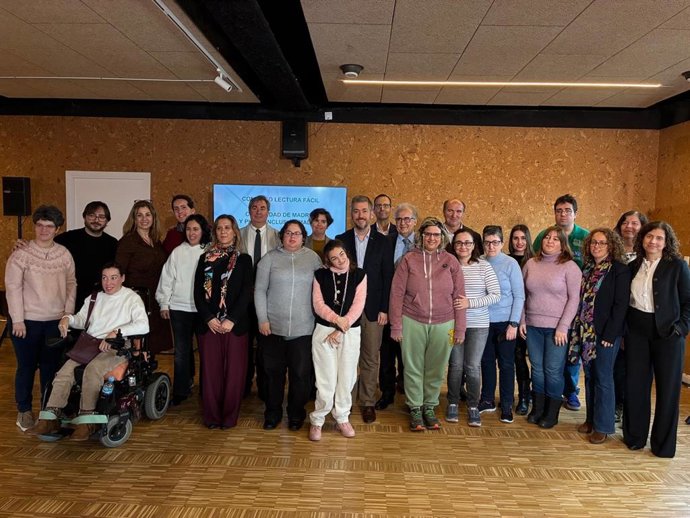 Firma del nuevo convenio entre la Comunidad de Madrid y Plena Inclusión Madrid