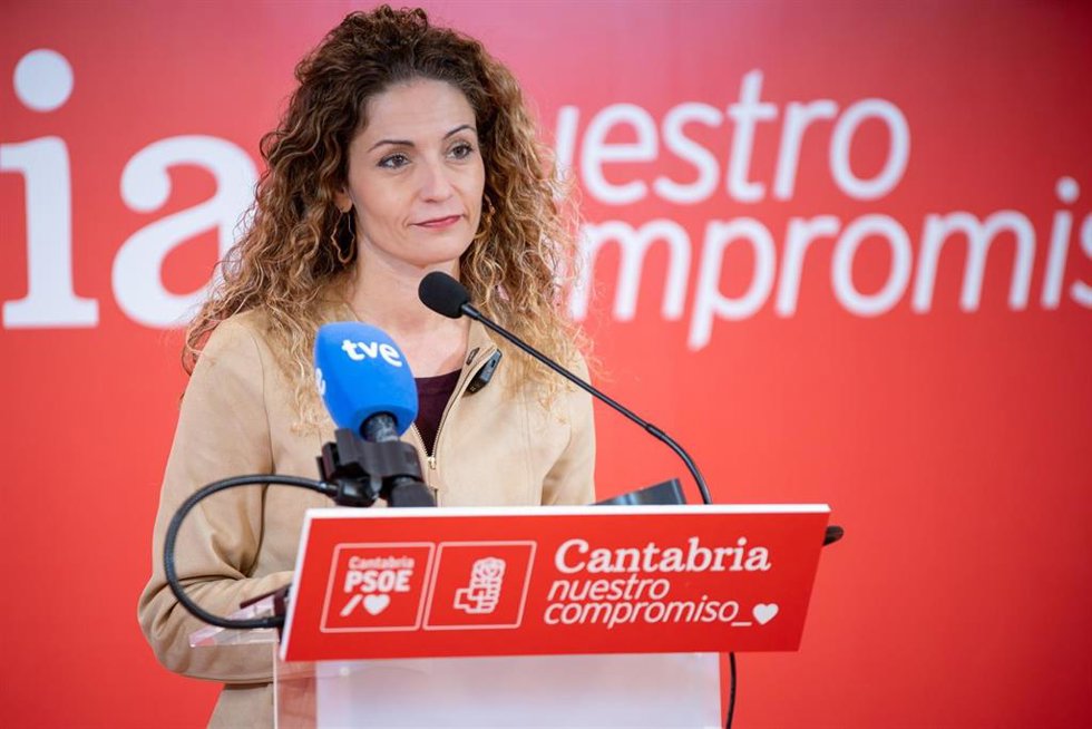 Archivo - La portavoz del PSOE de Cantabria, Ainoa Quiñones.-ARCHIVO