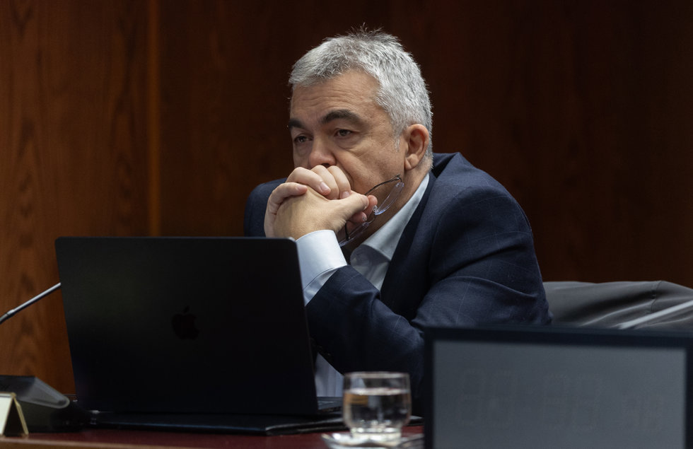 El ex secretario de Organización del PSOE Santos Cerdán durante la Comisión de Investigación del caso Koldo, en el Senado, a 17 de diciembre de 2025, en Madrid (España).