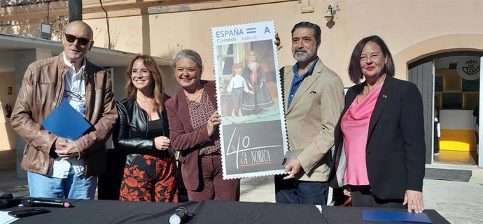 Archivo - Correos gestionó más de 460 productos filatélicos relacionados con Andalucía en 2025.