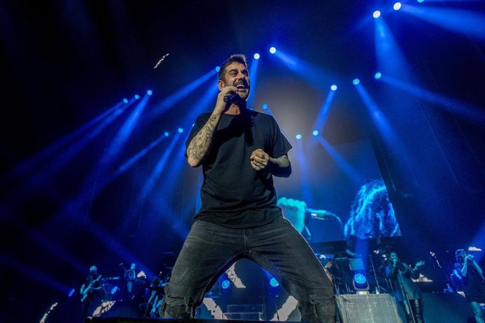 Archivo -  Melendi, en un concierto. 