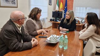 Reunión con representantes de asociaciones de alzhéimer.