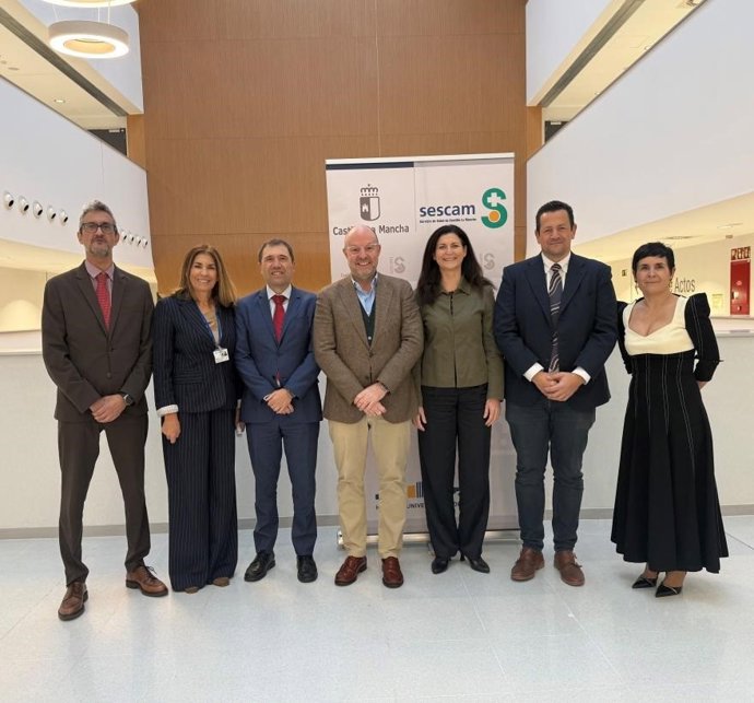 Foto de familia de las III Jornadas de Investigación e Innovación en el Hospital Universitario de Toledo.
