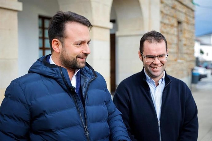 Álvaro Queipo, A La Izquierda