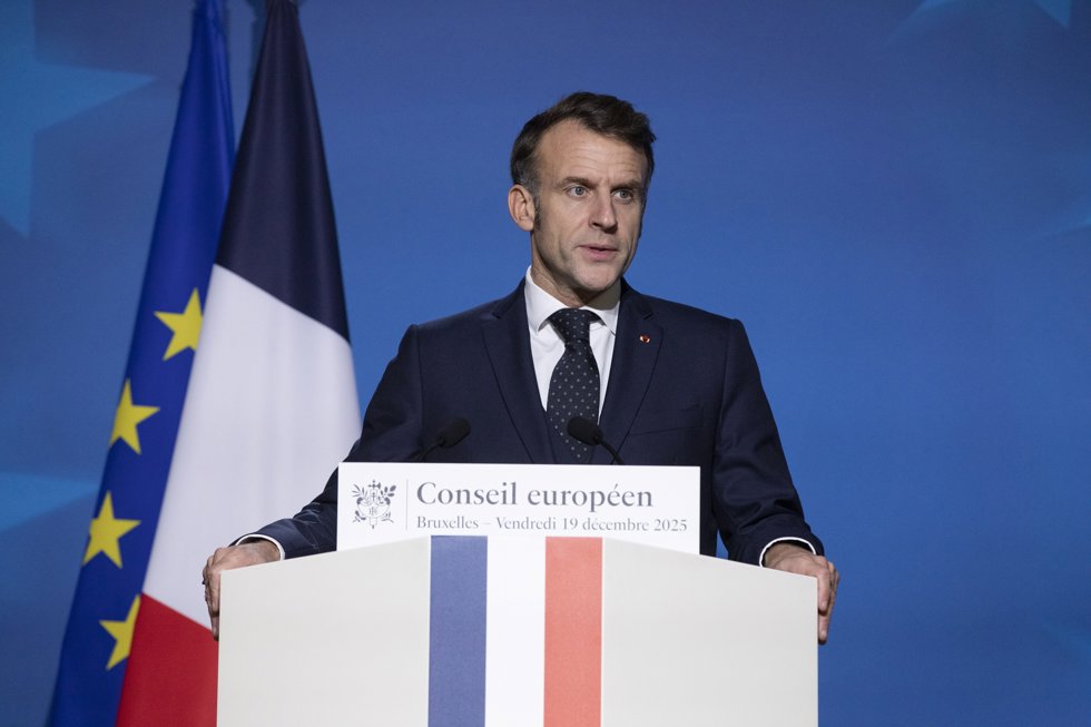 19 December 2025, Belgium, Brussels: French President Emmanuel Macron speaks during the press conference following the EU summit in Brussels. Photo: Nicolas Landemard/Le Pictorium via ZUMA Press/dpa