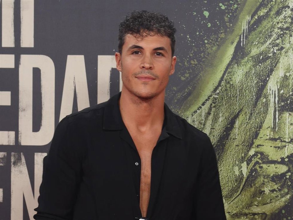 Archivo - Kiko Jiménez en la premiere de Mi soledad tiene alas a 24 de Agosto de 2023 en Madrid (España).
