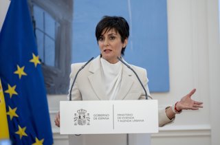 La ministra de Vivienda y Agenda Urbana, Isabel Rodríguez, ofrece una rueda de prensa tras la primera reunión del Consejo Asesor de Vivienda, a 15 de enero de 2026, en Madrid (España).