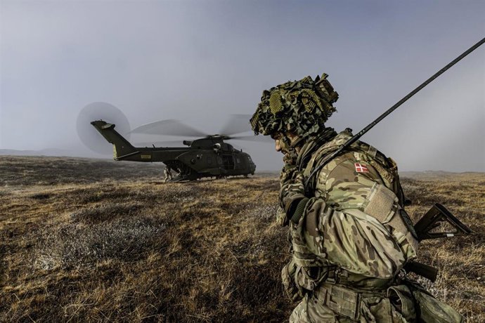 Archivo - Infantería ligera y soldados franceses en Kangerlussuaq, en Groenlandia.
