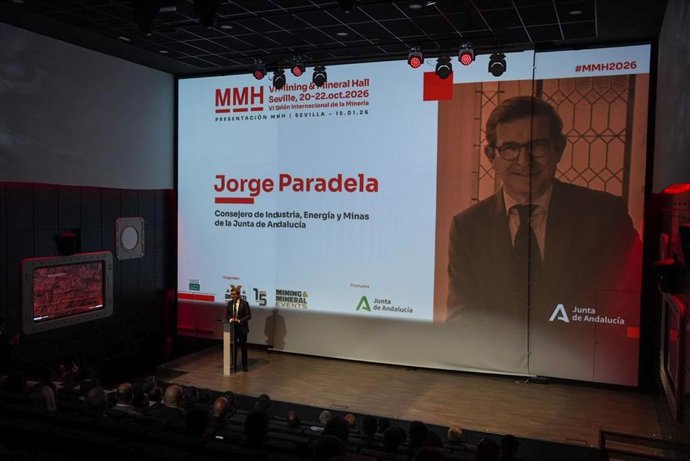 El consejero de Industria, Energía y Minas de la Junta de Andalucía, Jorge Paradela, en la presentación de la sexta del Salón Internacional de la Minería (MMH).