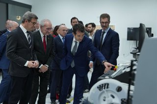 Indra Group inaugura en Málaga un nuevo centro de aviónica y computación.